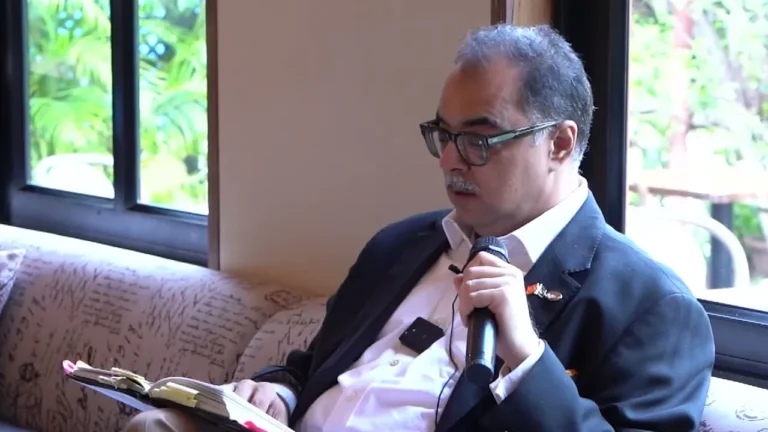 Zafar Masud at Cotie Roti